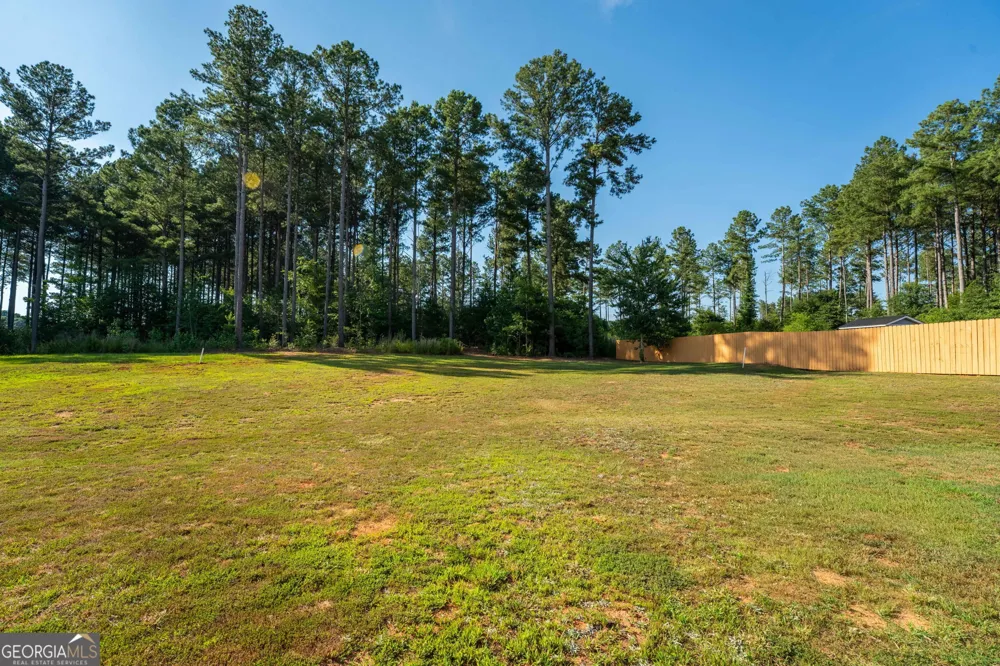 648 Walnut DR Hartwell, GA 30643