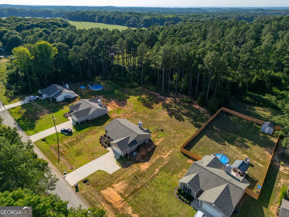 648 Walnut DR Hartwell, GA 30643
