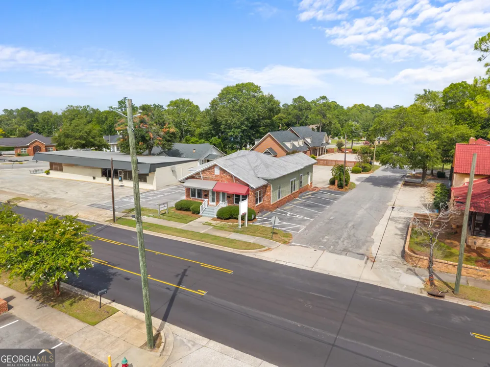28 S Zetterower AVE Statesboro, GA 30458