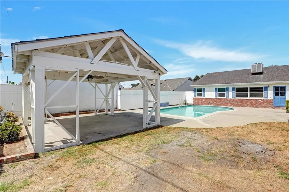 530 Andover Burbank, CA 91504