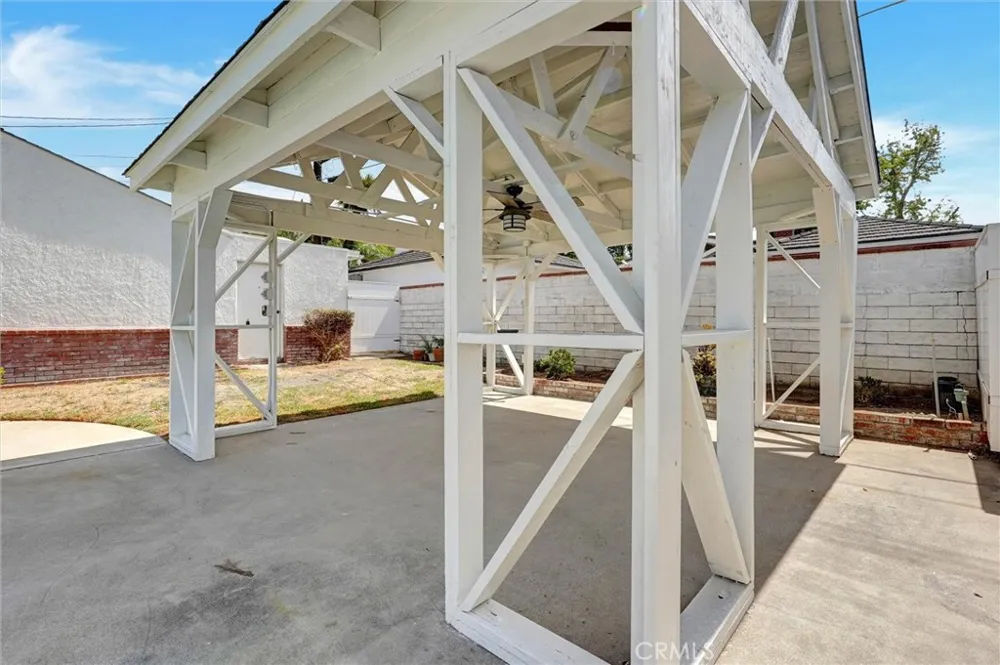 530 Andover Burbank, CA 91504