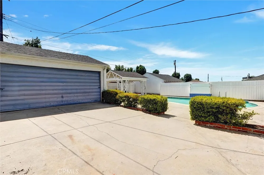 530 Andover Burbank, CA 91504