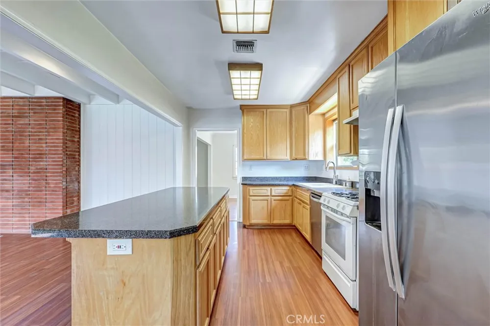 530 Andover Burbank, CA 91504