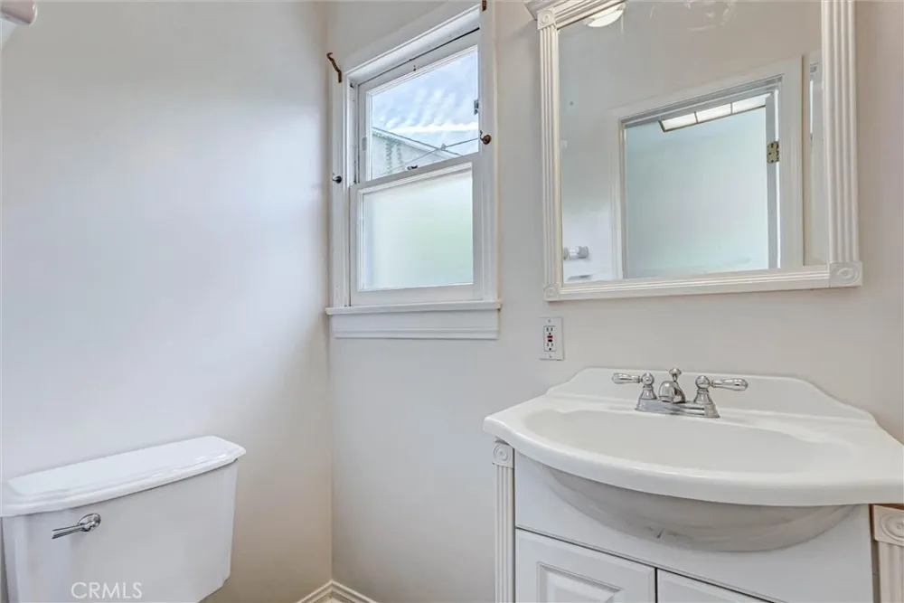 530 Andover Burbank, CA 91504