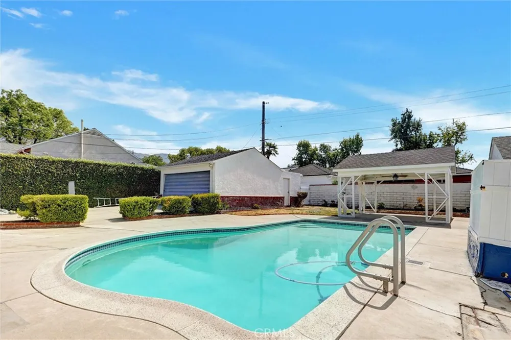 530 Andover Burbank, CA 91504