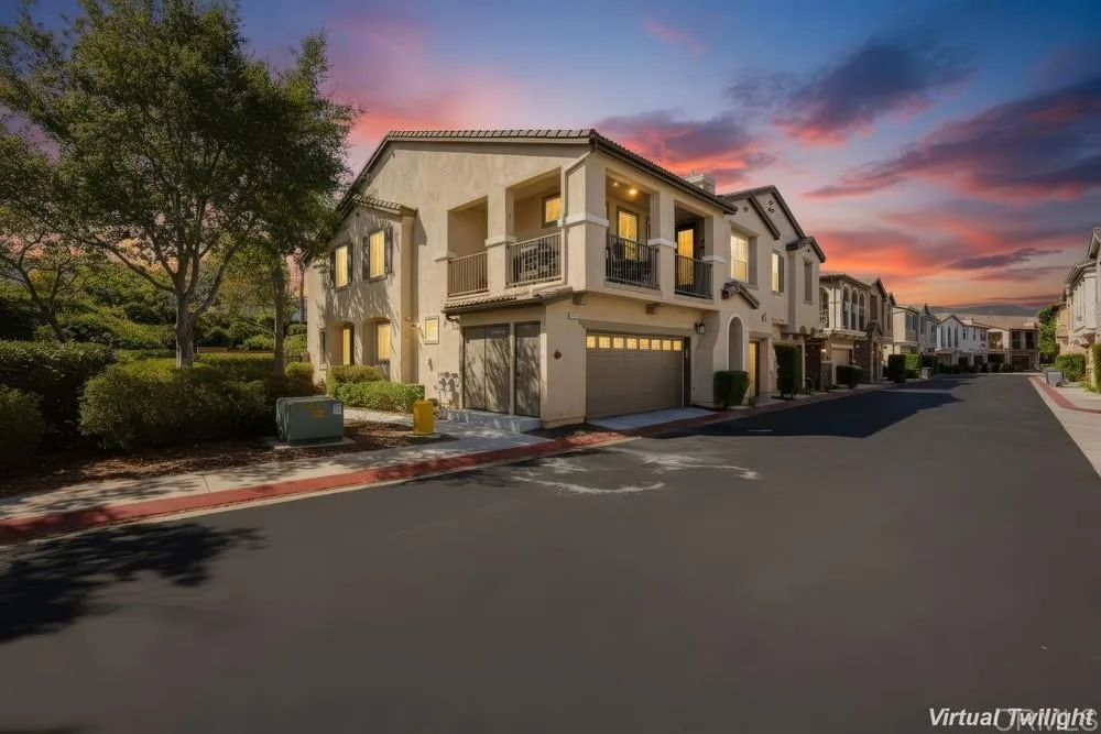 42910 Avenida Amistad Temecula, CA 92592
