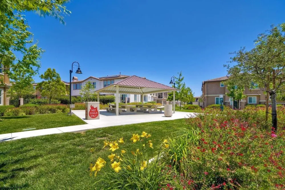 42910 Avenida Amistad Temecula, CA 92592