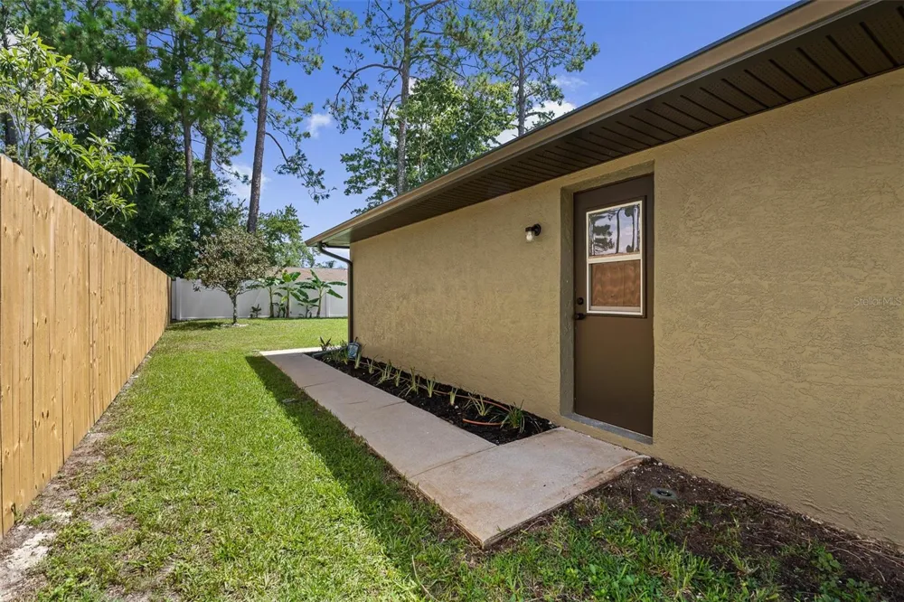 173 BAYSIDE DRIVE Palm Coast, FL 32137