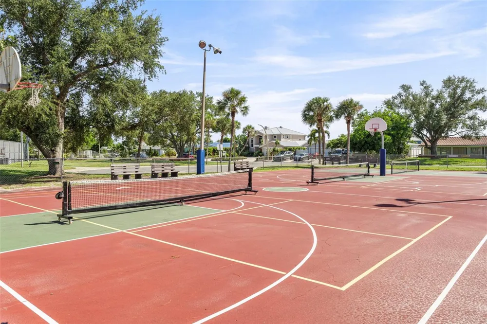 251 JULIA CIRCLE St Pete Beach, FL 33706