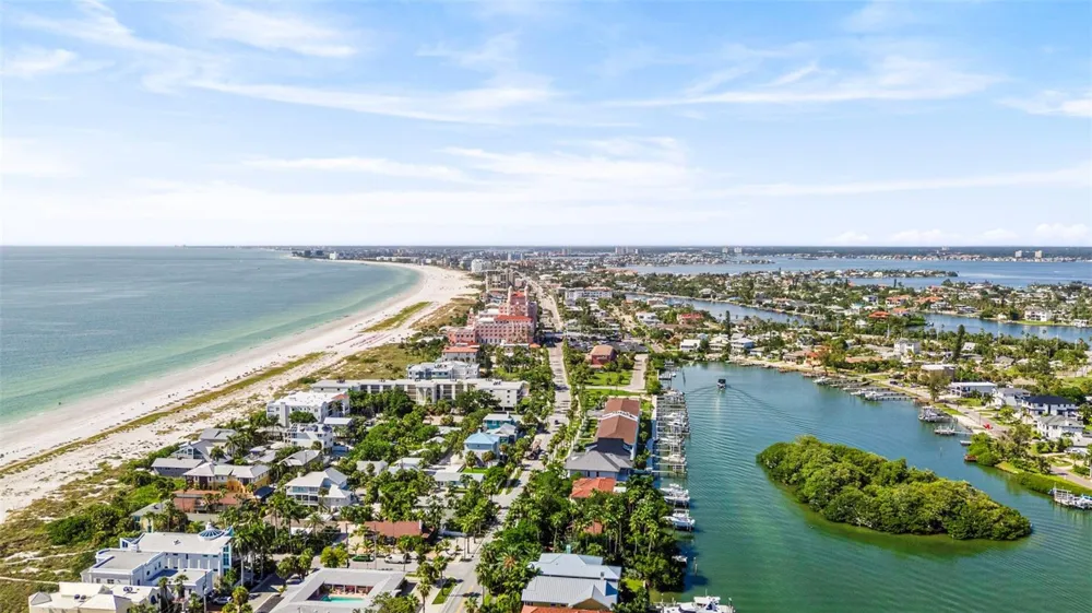 251 JULIA CIRCLE St Pete Beach, FL 33706