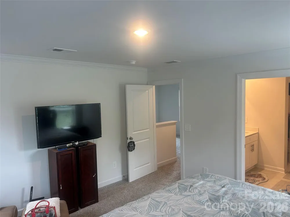 5021 Poplin Valley Cherryville, NC 28021