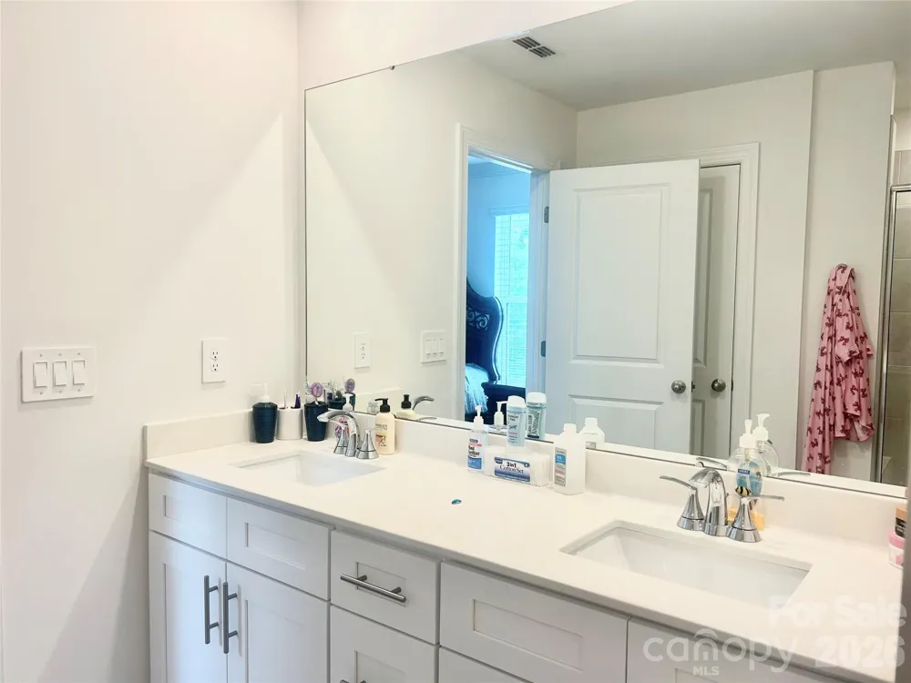5021 Poplin Valley Cherryville, NC 28021