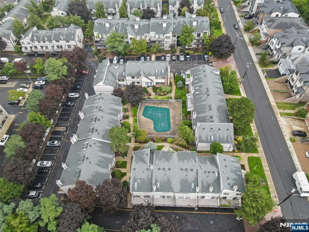 1447 John Street Fort Lee, NJ 07024