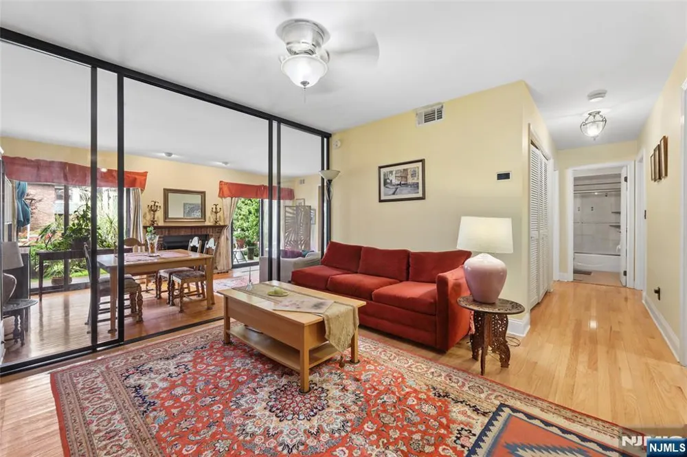 1447 John Street Fort Lee, NJ 07024