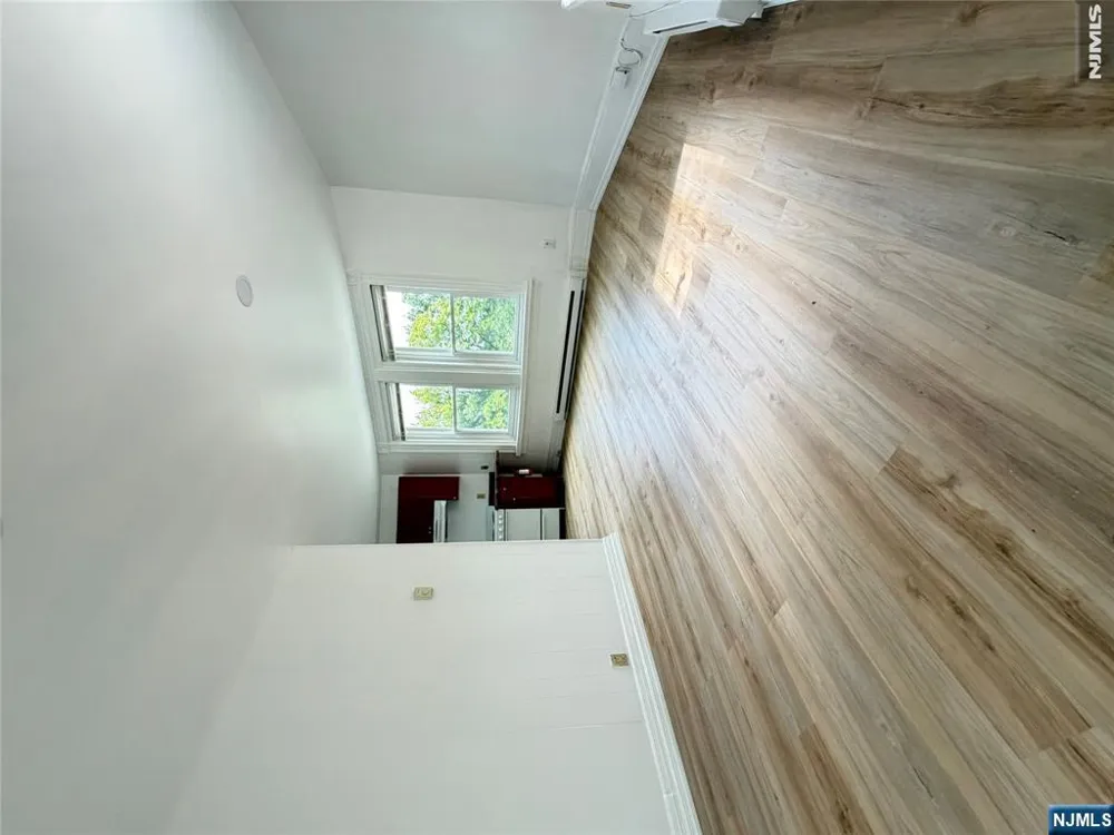 22 Sunset Terrace 2B Mount Arlington, NJ 07856