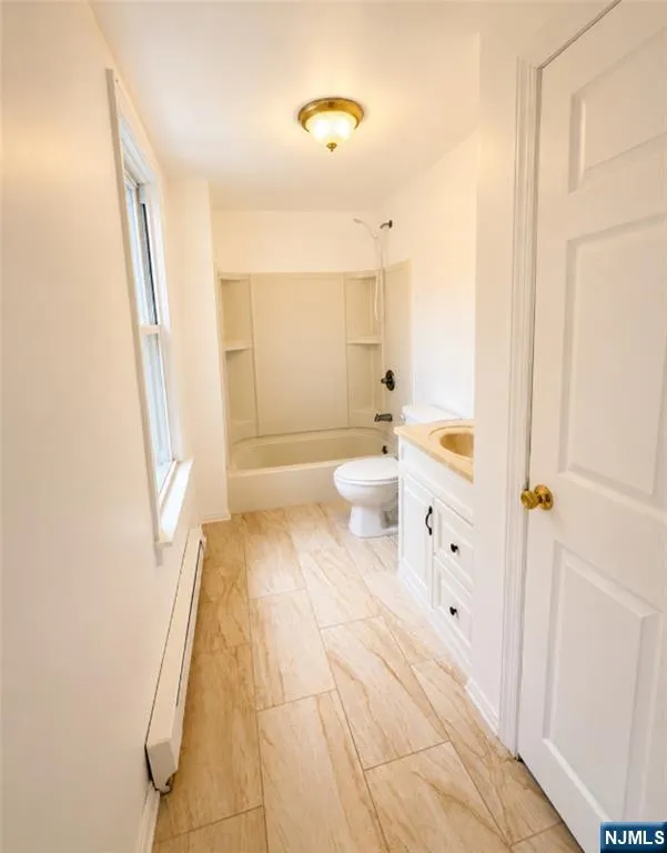22 Sunset Terrace 2B Mount Arlington, NJ 07856