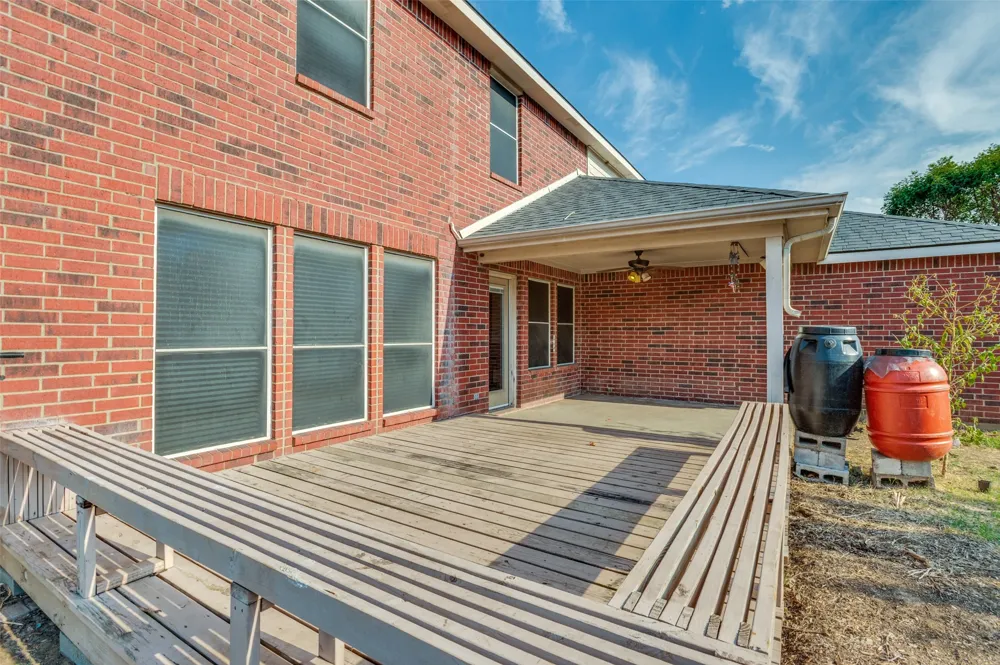 1421 Logan Drive Lancaster, TX 75146