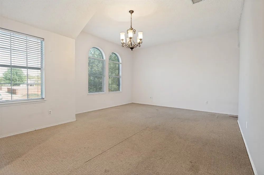 1421 Logan Drive Lancaster, TX 75146