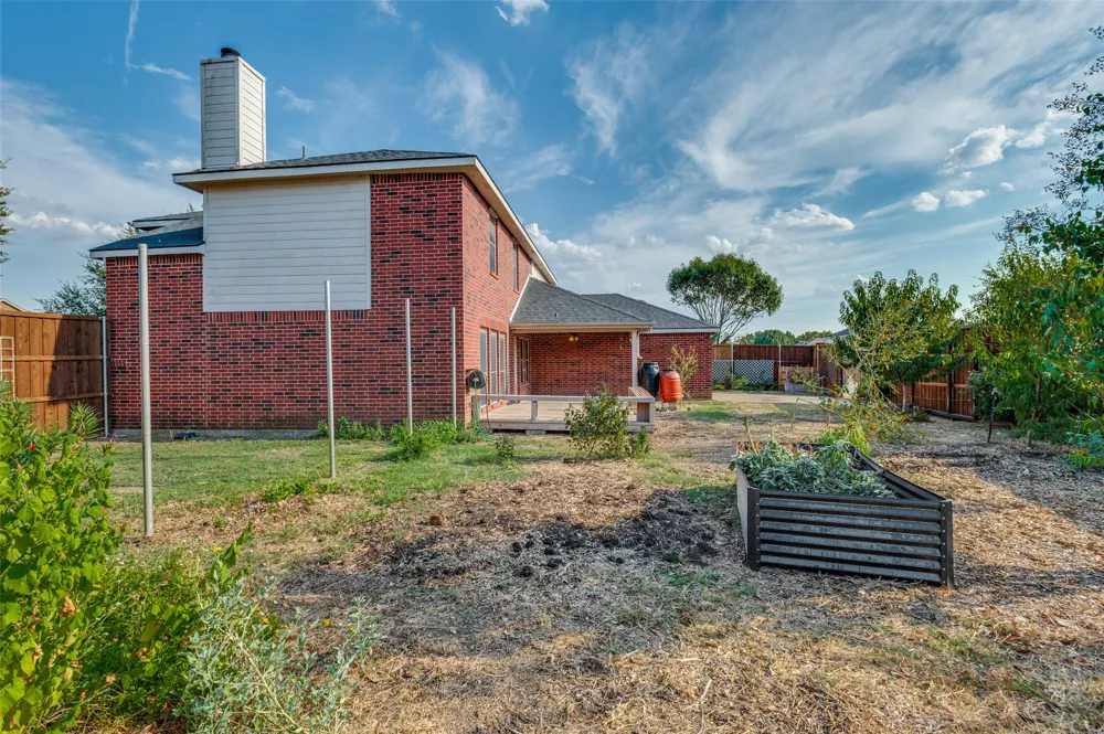 1421 Logan Drive Lancaster, TX 75146