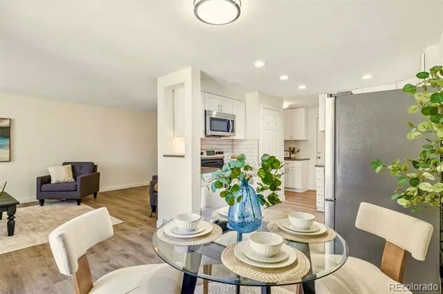 2906 S Parker Court Aurora, CO 80014
