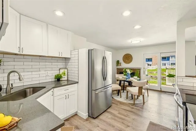 2906 S Parker Court Aurora, CO 80014
