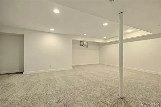 2906 S Parker Court Aurora, CO 80014