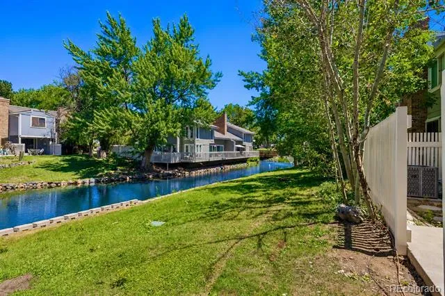 2906 S Parker Court Aurora, CO 80014
