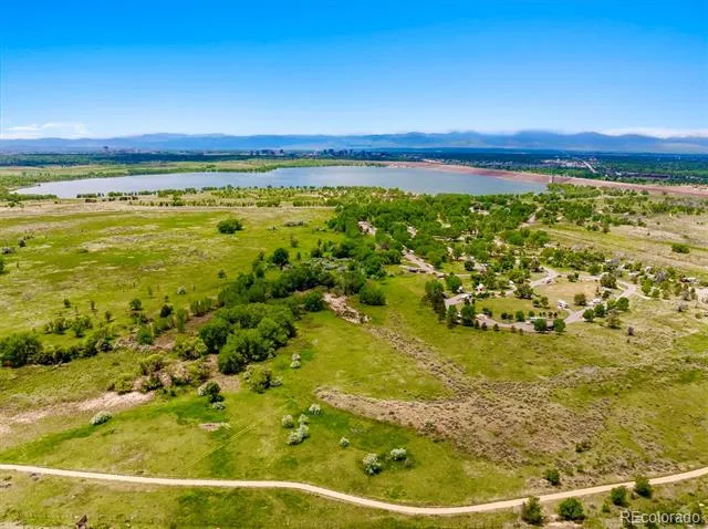 2906 S Parker Court Aurora, CO 80014