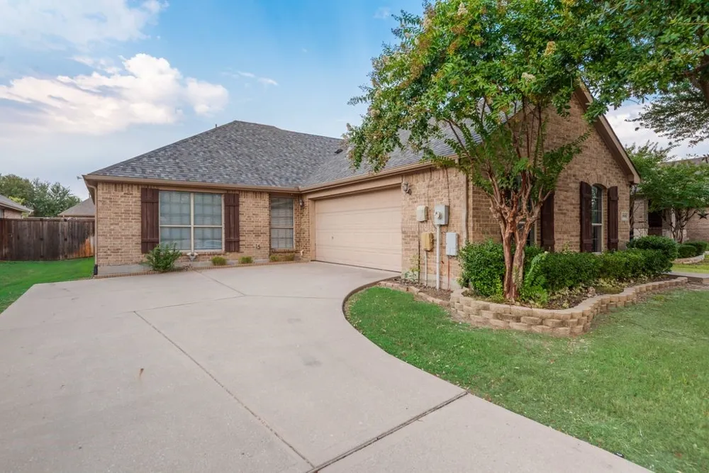 1009 Dancing Waters Avenue Forney, TX 75126