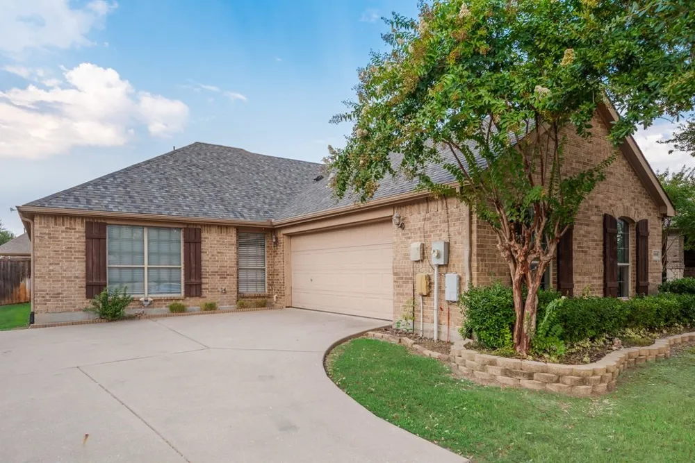1009 Dancing Waters Avenue Forney, TX 75126
