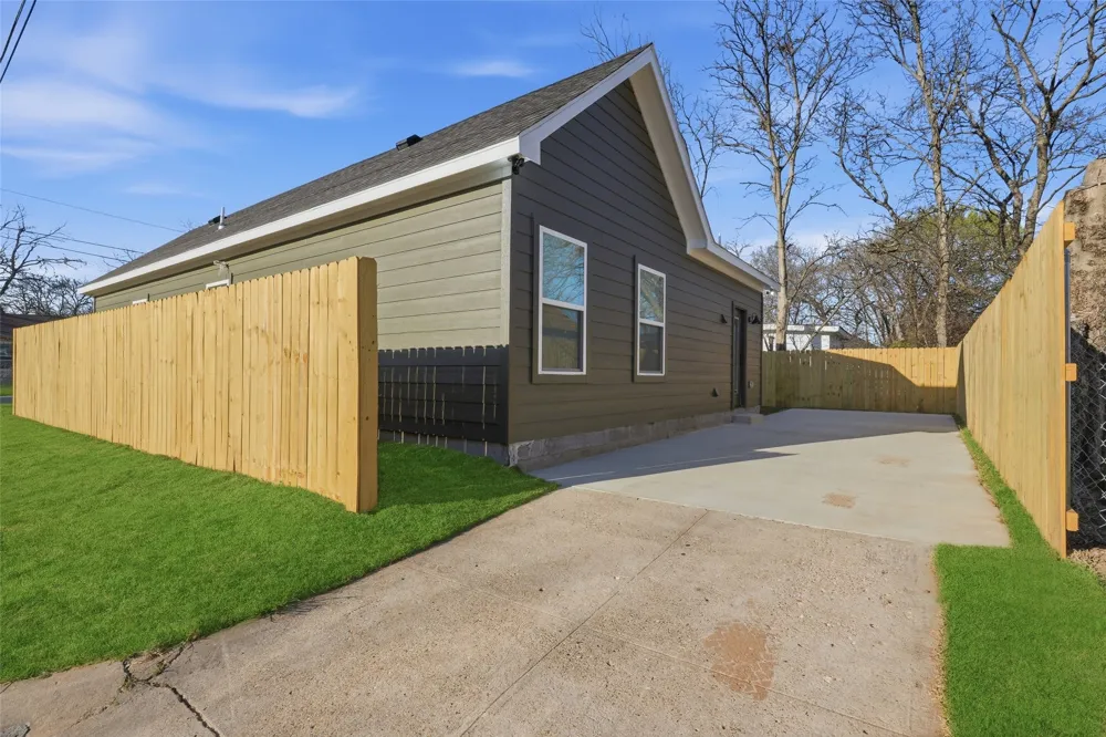 4222 Copeland Street Dallas, TX 75210