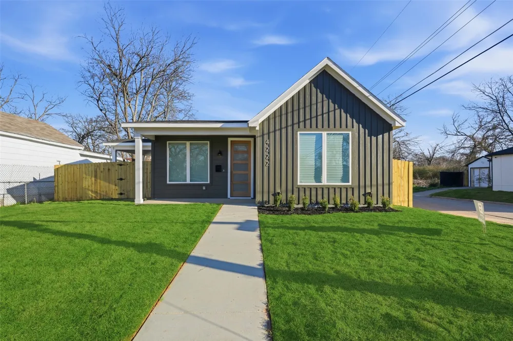 4222 Copeland Street Dallas, TX 75210