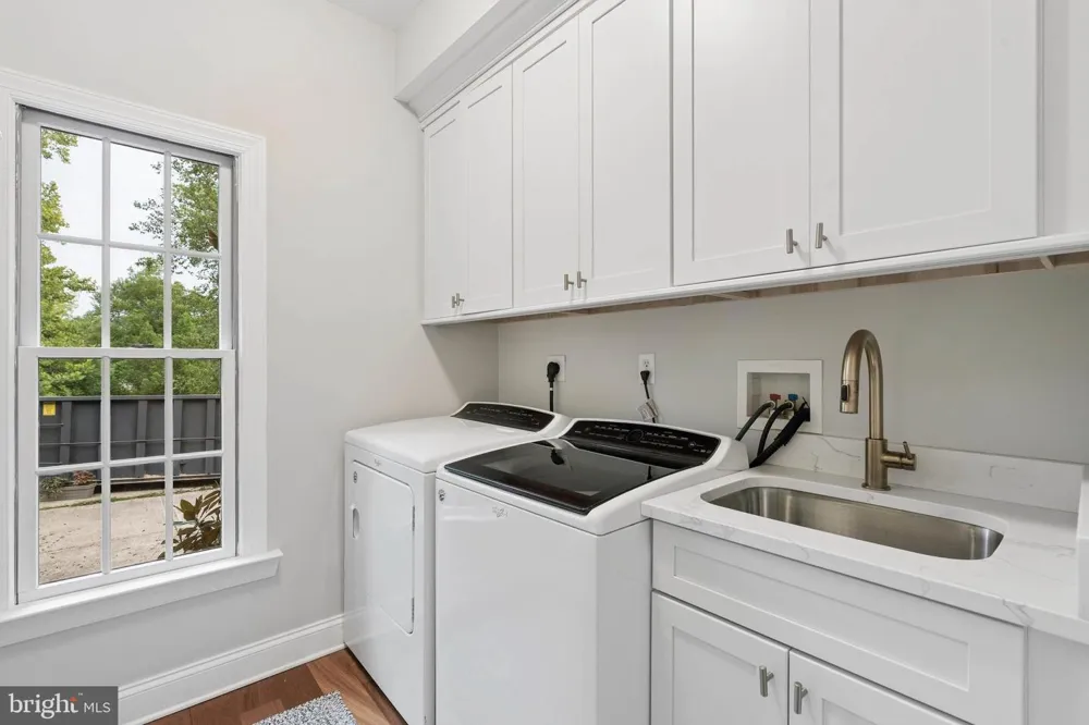 1202 WESTERN RUN ROAD Cockeysville, MD 21030