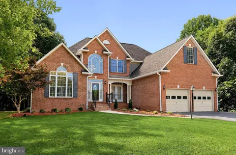 133 W QUAIL LANE