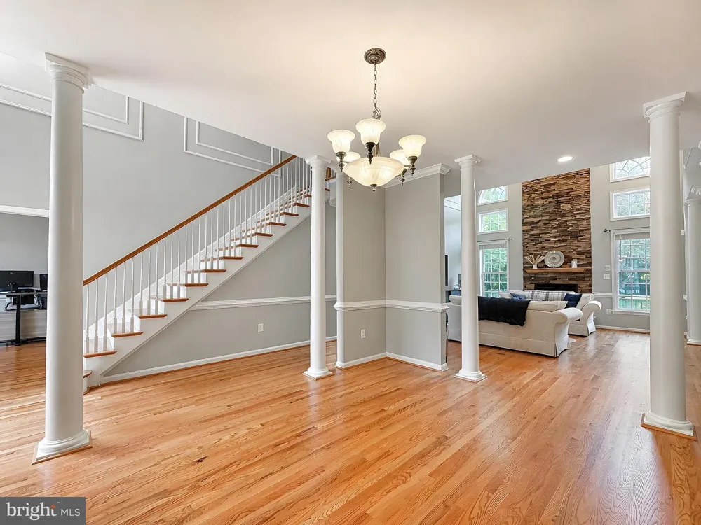 133 W QUAIL LANE La Plata, MD 20646