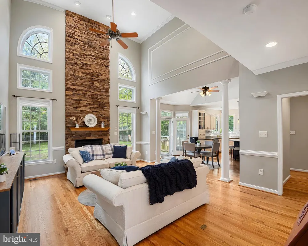 133 W QUAIL LANE La Plata, MD 20646