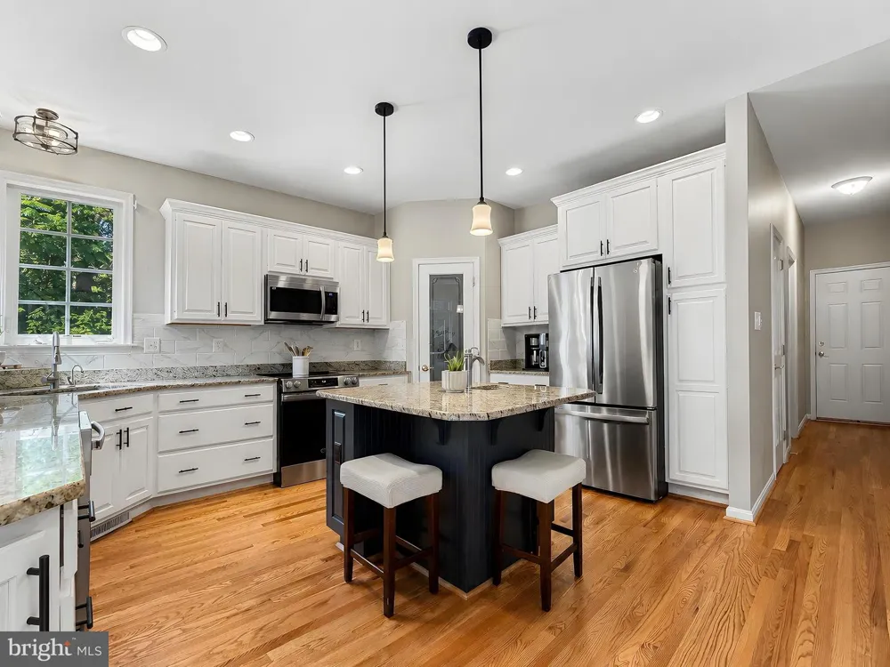 133 W QUAIL LANE La Plata, MD 20646