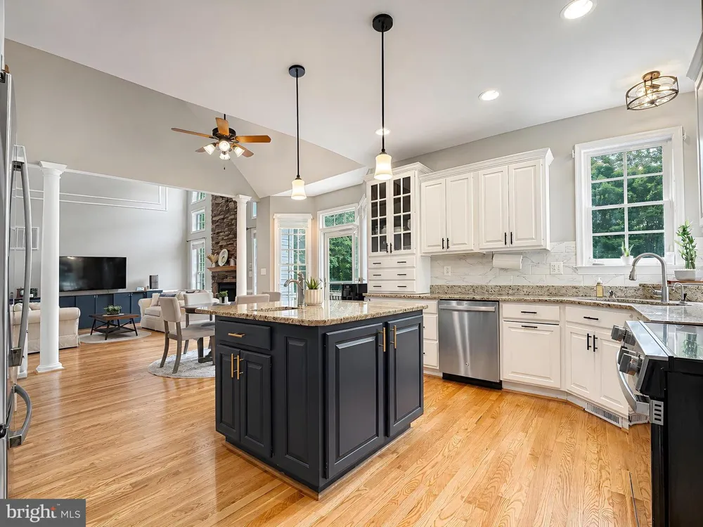 133 W QUAIL LANE La Plata, MD 20646