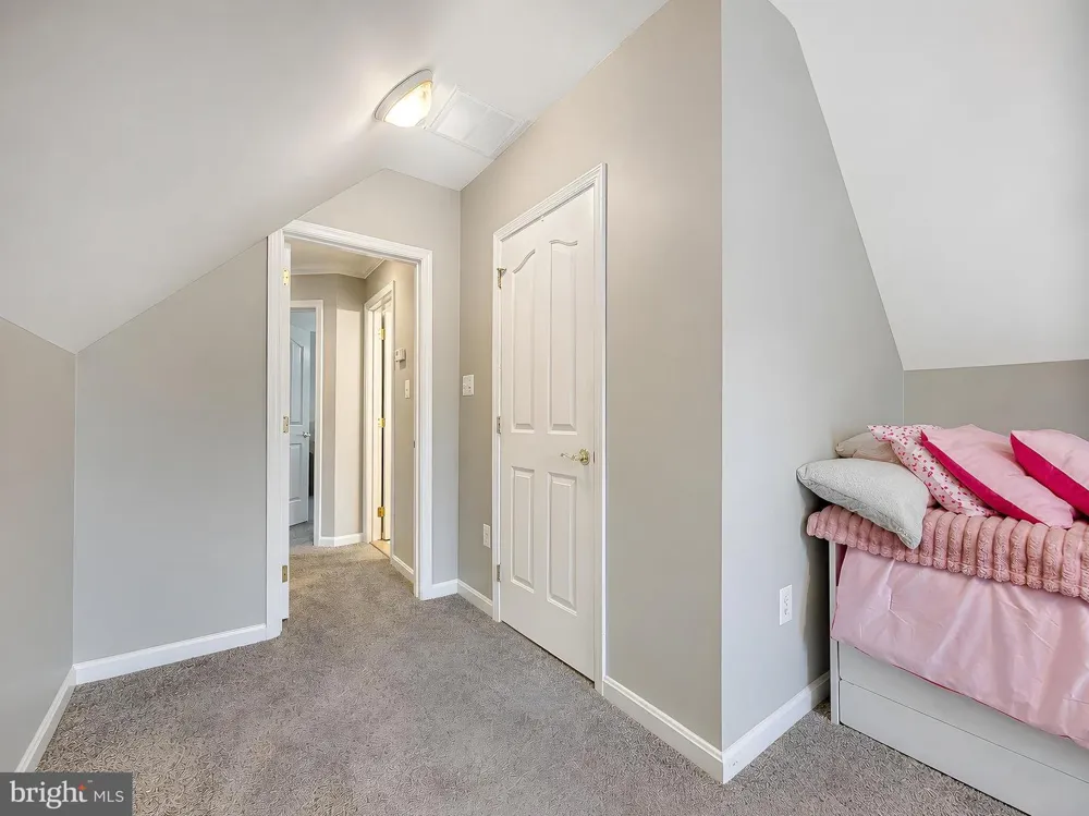 133 W QUAIL LANE La Plata, MD 20646