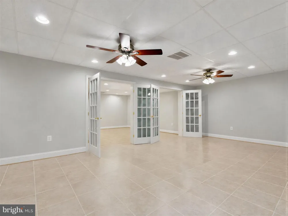 133 W QUAIL LANE La Plata, MD 20646