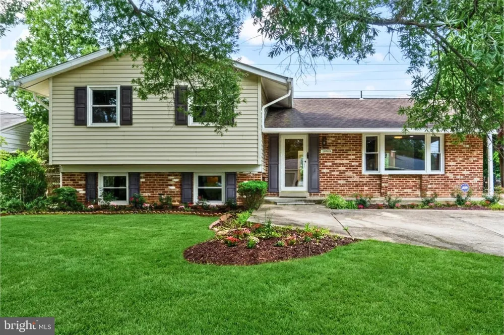 11820 ENID DRIVE Potomac, MD 20854