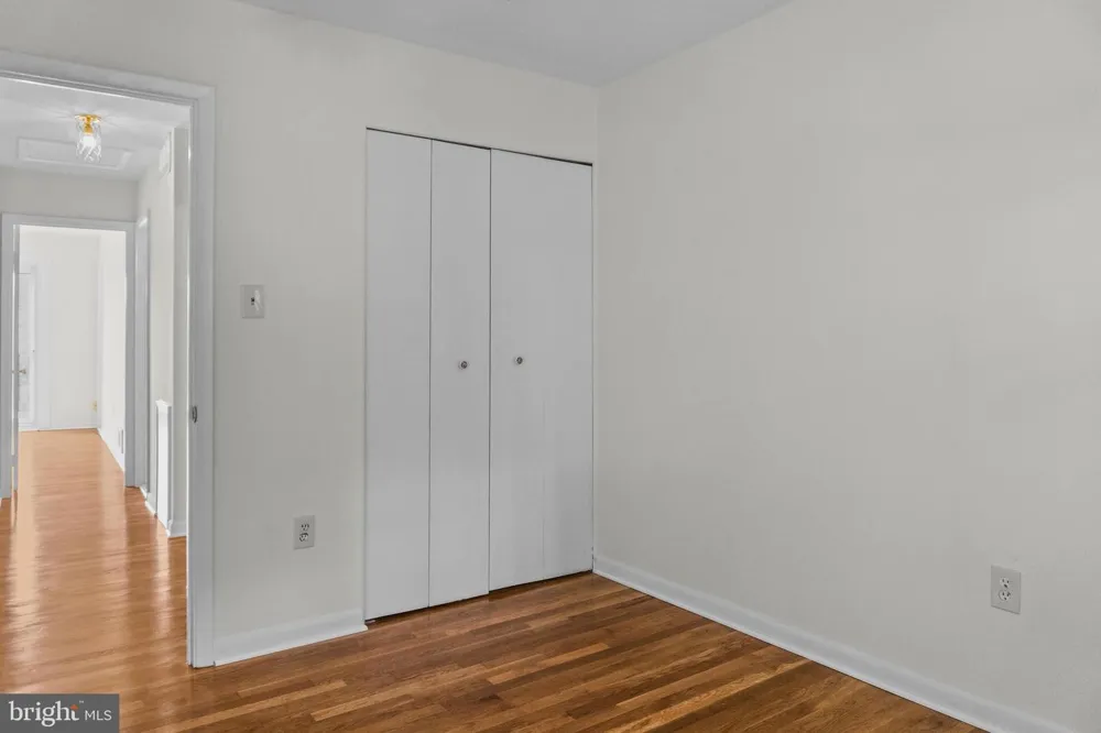 11820 ENID DRIVE Potomac, MD 20854