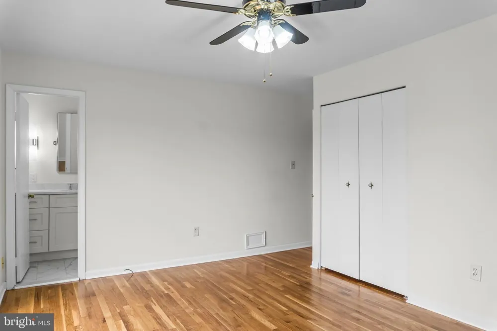 11820 ENID DRIVE Potomac, MD 20854