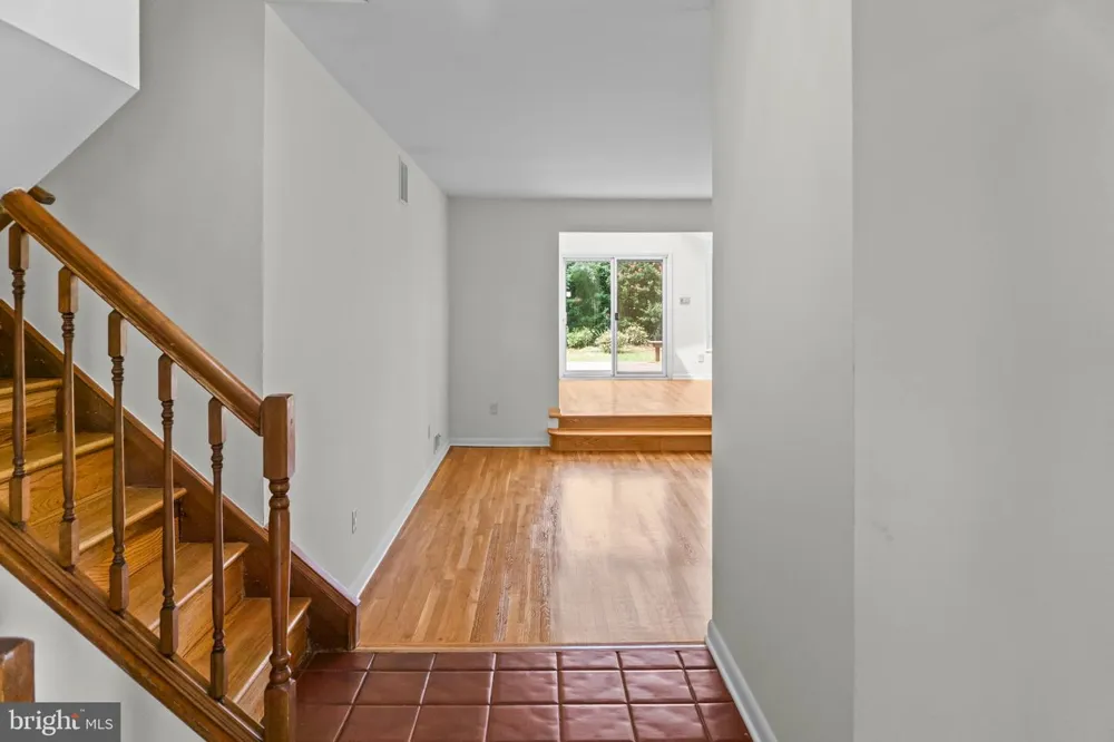 11820 ENID DRIVE Potomac, MD 20854