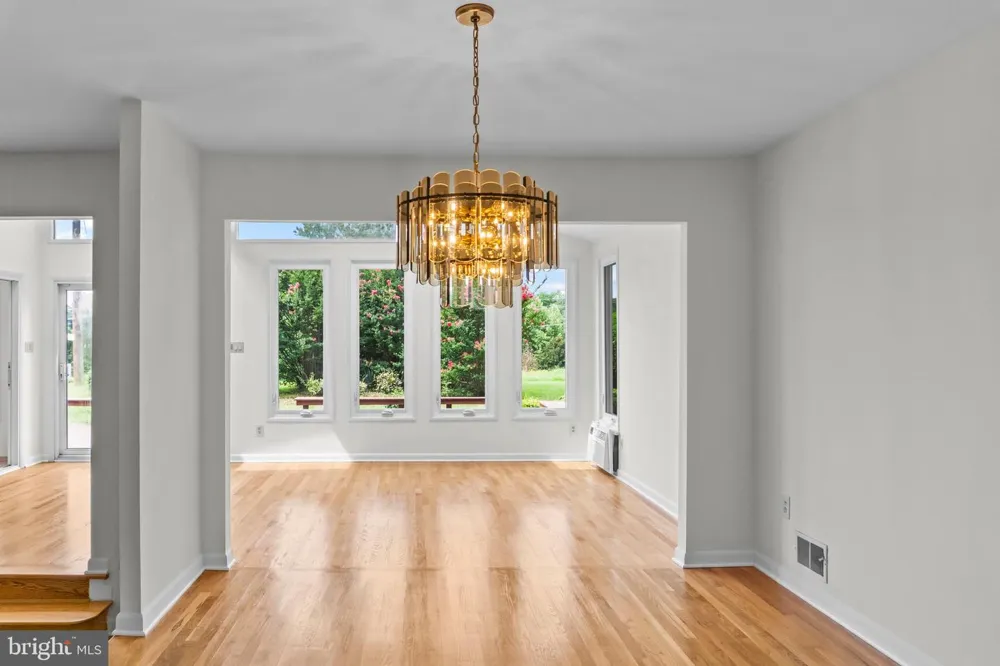 11820 ENID DRIVE Potomac, MD 20854