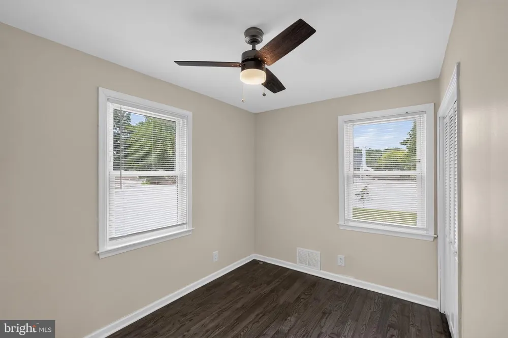 32 STANFORD ROAD Cherry Hill, NJ 08034