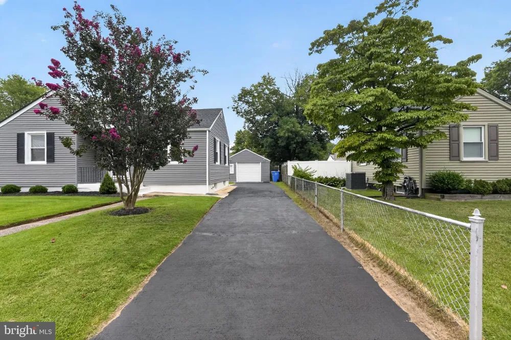 32 STANFORD ROAD Cherry Hill, NJ 08034