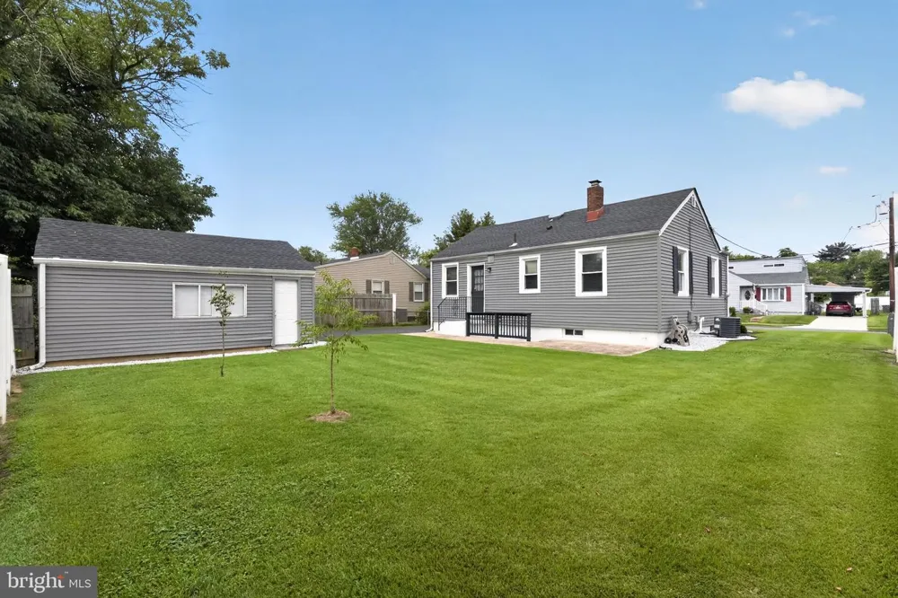 32 STANFORD ROAD Cherry Hill, NJ 08034