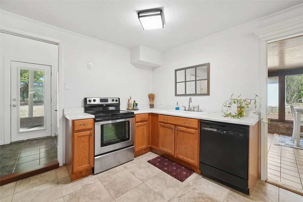 1938 Vz County Road 2309 Road Canton, TX 75103