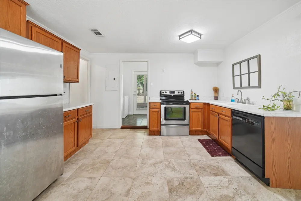 1938 Vz County Road 2309 Road Canton, TX 75103